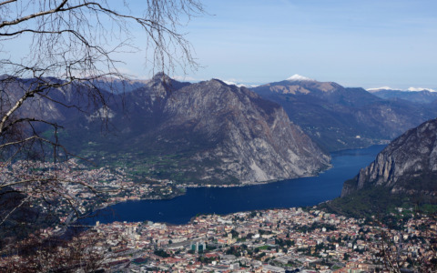 Al confine tra le province di Bergamo e Lecco c’è il monte Magnodeno, un luogo di rara bellezza