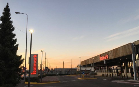 Tentano una rapina al supermercato Italmark di Gorle: arrestati tre uomini