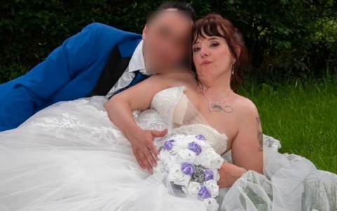 Valentina Sarto, 42 anni, uccisa a coltellate in casa dal marito in via Pescaria, a Valtesse