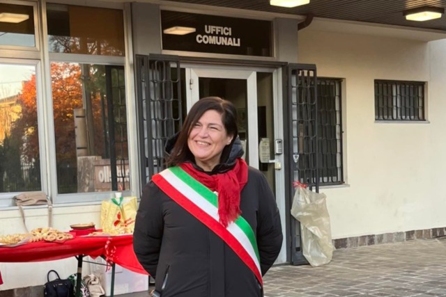 A Montello la sindaca Elvira Borali dà le dimissioni: al caso inceneritore ci penserà un commissario