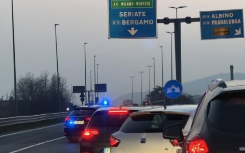 Sempre più incidenti e code sulla statale 671 della Val Seriana: i pendolari sono esasperati