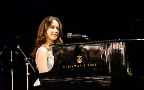 Laufey a Bergamo, unica data italiana per il talento del jazz-pop che ha conquistato la Generazione Z