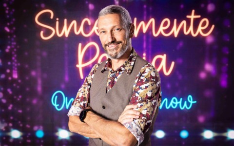 Omar Fantini, risate e rivincite al Cineteatro Colognola con “Karma Letale”