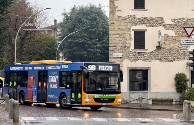 A Mozzo arriva il biglietto per viaggiare ovunque in provincia, ma è dedicato solo ai turisti