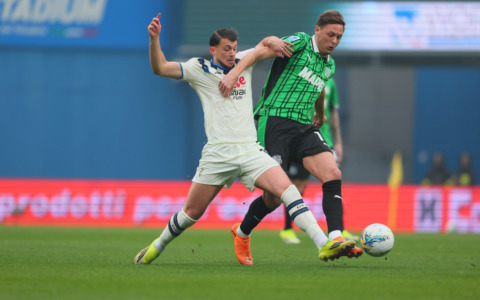 Cronaca di Sassuolo-Atalanta 2-1: la Dea cade al Mapei Stadium in superiorità numerica