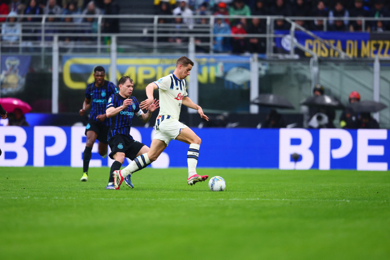 Cronaca di Inter-Atalanta 1-1: Krstovic risponde a Esposito, la Dea ferma la capolista