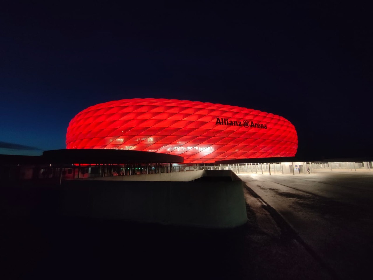Allianz Arena, una meraviglia in mezzo al deserto che stasera ospiterà 3.800 bergamaschi
