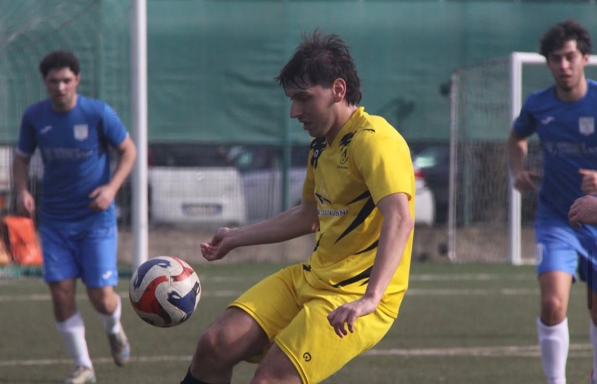 Tra bancone e campo: il cuore di Filippo Bonacina batte nel centrocampo del Città di Alzano