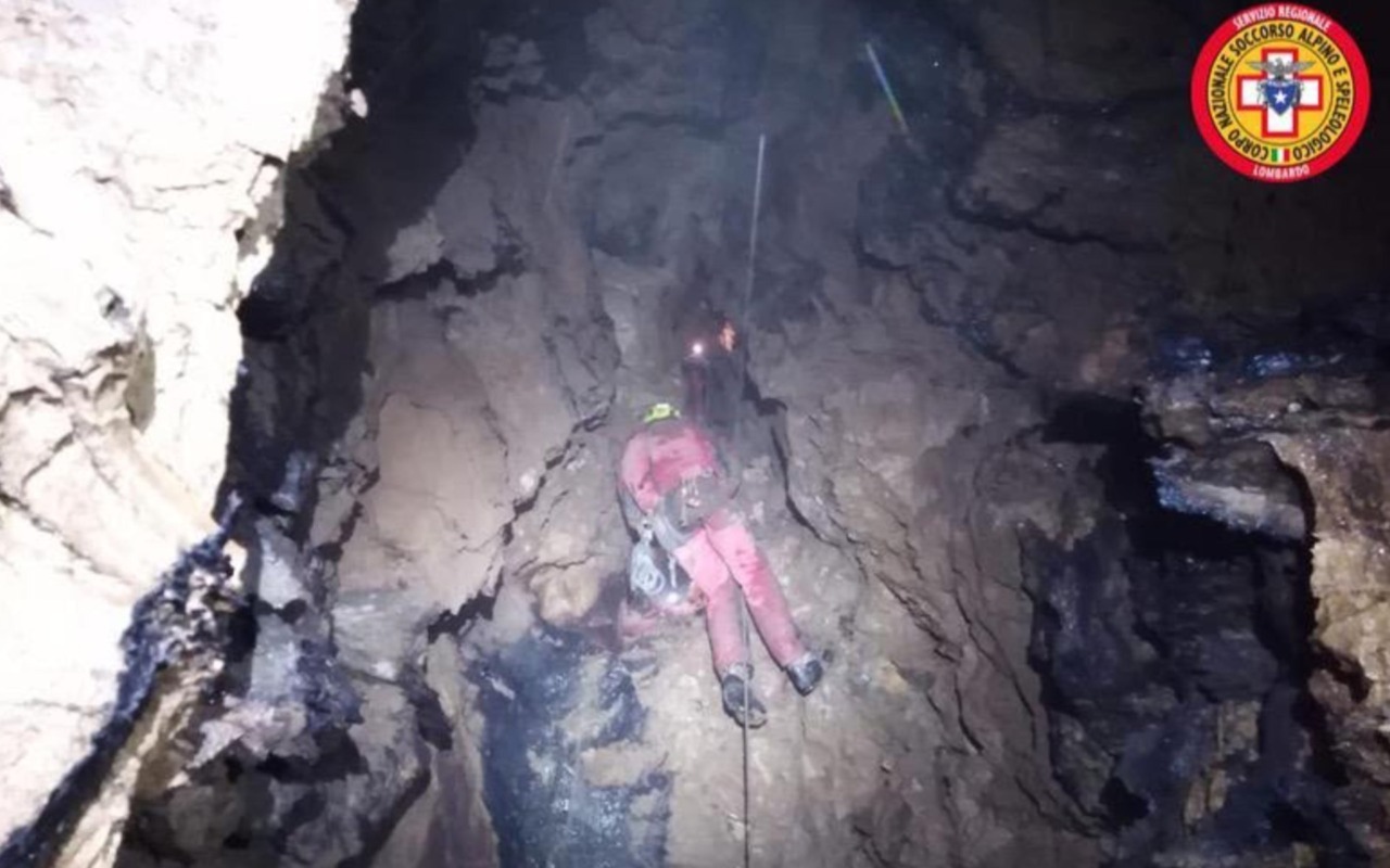 Soccorso in grotta, prova sul campo di 50 tecnici a Dossena