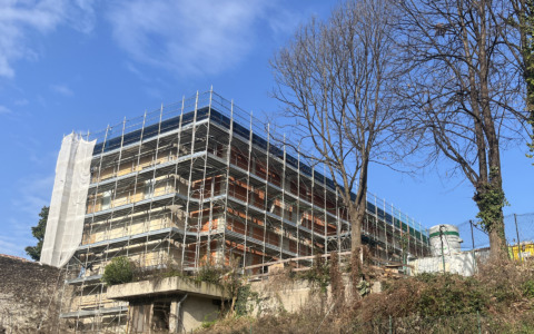 Quasi pronta la nuova Casa di Comunità ad Albino, lì dove un tempo c’erano le medie Sant’Anna