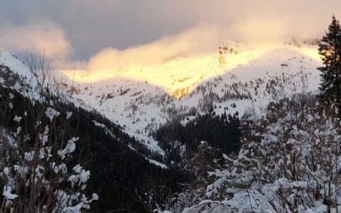 Piogge in pianura ma neve sulle Orobie: torna il manto bianco sopra i 1.300 metri