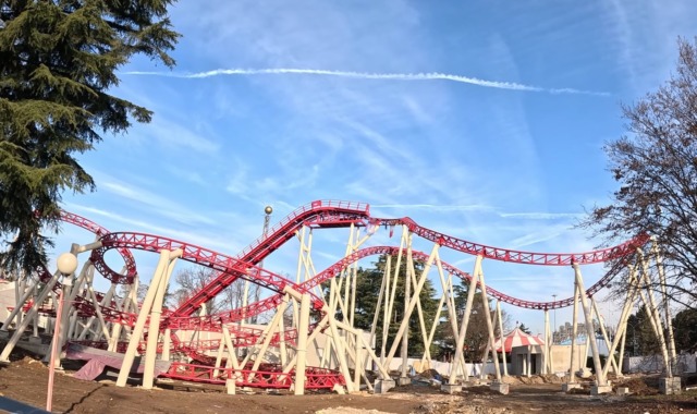 Leolandia inaugura Reveяsum, montagna russa con i vagoni che ruotano liberamente su sé stessi