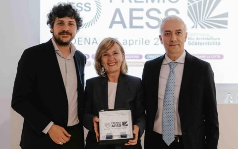 Energia pulita e solidale: il Comune di Bergamo vince il Premio Aess a Modena