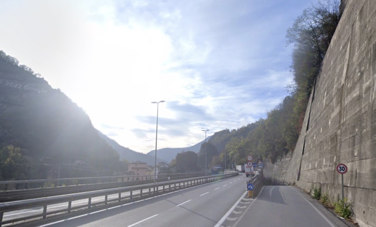 Dopo la frana riapre lo svincolo per Val Brembilla a Sedrina, ma con chiusure temporanee