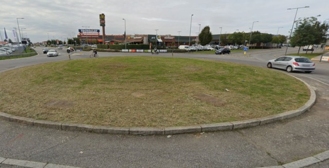 Incidente in moto alla rotonda del McDonald’s di Dalmine, morto il finanziere 28enne Walter La Rizza