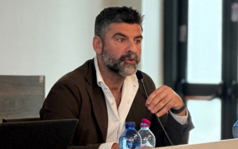 Il saluto del comandante Matteo Copia: «A Treviolo non è venuto fuori lo sbirro, ma la persona»