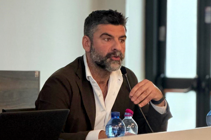 Il saluto del comandante Matteo Copia: «A Treviolo non è venuto fuori lo sbirro, ma la persona»