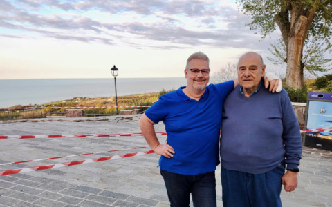 Tragedia sfiorata per la frana a Petacciato: salvi per miracolo padre e figlio di Mozzo