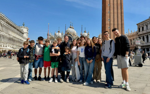 Tra calli e campielli: una indimenticabile gita a Venezia per gli adolescenti di Mozzo