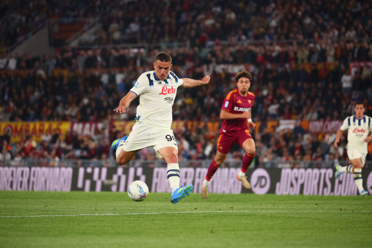 Cronaca di Roma-Atalanta 1-1: Hermoso risponde a Krstovic, Carnesecchi para tutto