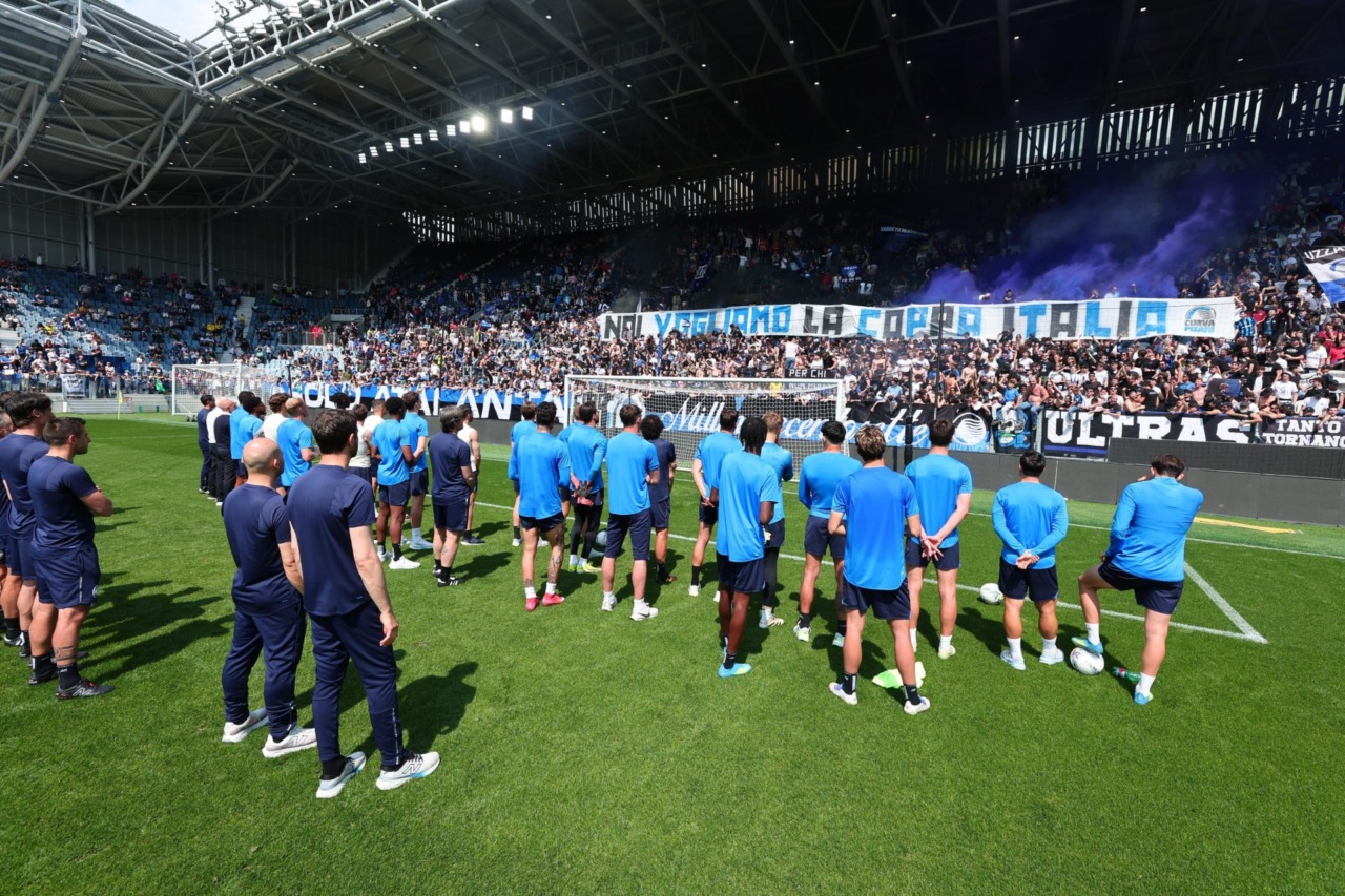 Oltre seimila tifosi per l’allenamento allo stadio, il grande abbraccio prima della semifinale con la Lazio