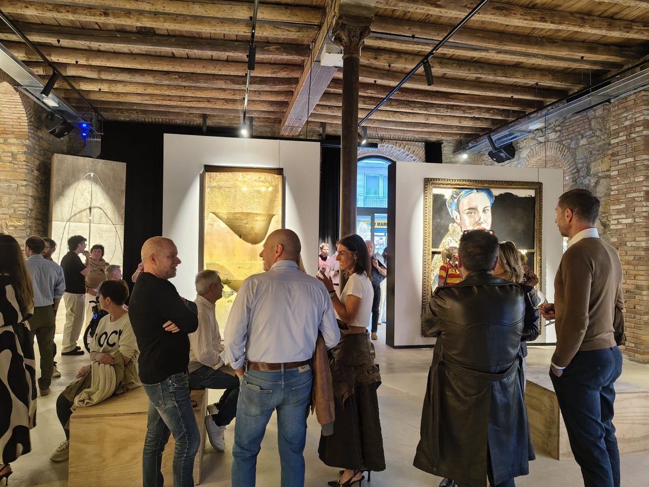 Via Paglia non è solo degrado: mostra d’arte al Moss district per rilanciare il quartiere