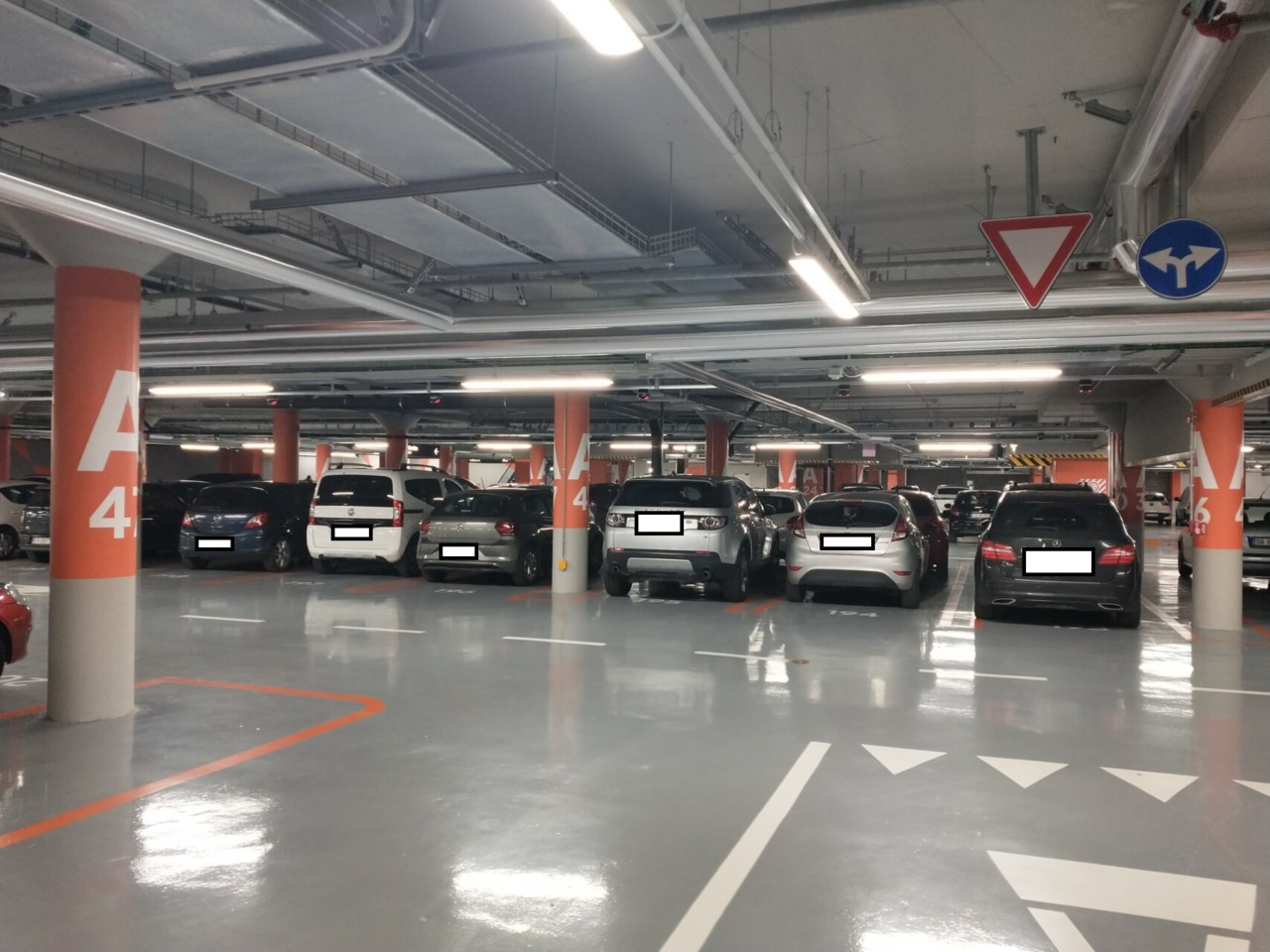 «Ho pagato 25 euro di parcheggio a ChorusLife senza saperlo». La risposta dello smart district