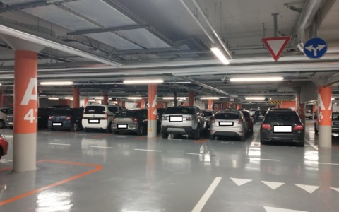«Ho pagato 25 euro di parcheggio a ChorusLife senza saperlo». La risposta dello smart district