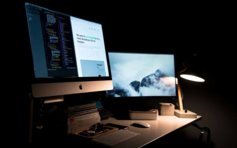 Sviluppare siti web per le PMI: come costruire una presenza online credibile