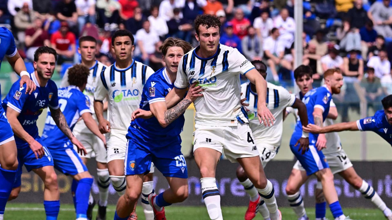 Pari thrilling a Siracusa: l’Atalanta U23 strappa il 3-3 nel finale, ora testa alla Cavese