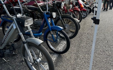 Motori d’epoca, ricambi introvabili e passione vintage: a Chiuduno la prima Mostra Scambio