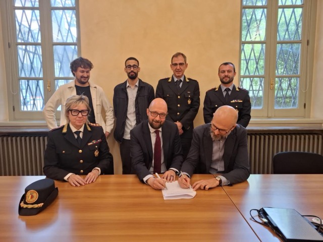Sicurezza stradale e rider, siglato un accordo tra Comune di Bergamo e sindacato