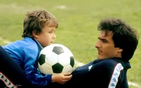 Scirea e la “Nazionale del dottor Brolis”, calcio d’autore alla Casa del Giovane di Bergamo
