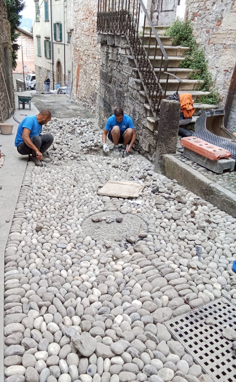 Conclusi in anticipo i lavori di riqualificazione di Città Alta: riapre via Rivola