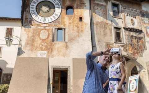 Molto più di un semplice tour: a Clusone le visite diventano immersive con i nuovi visori cardboard