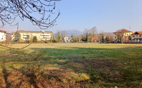 Il “No al supermercato” a Torre Boldone diventa un progetto per un parco pubblico