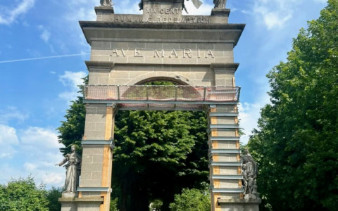 Dopo due anni e mezzo, riaperto l’Arco degli Angeli di Osio Sopra: accesso in sicurezza