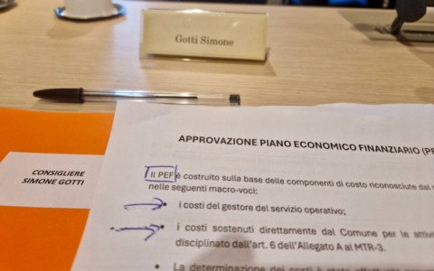 Mentre tutti i costi aumentano, la tassa sui rifiuti a Stezzano cala (poco, ma è già qualcosa)