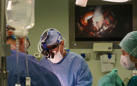 Al Papa Giovanni di Bergamo un rarissimo doppio trapianto di cuore ha restituito una seconda vita a due pazienti
