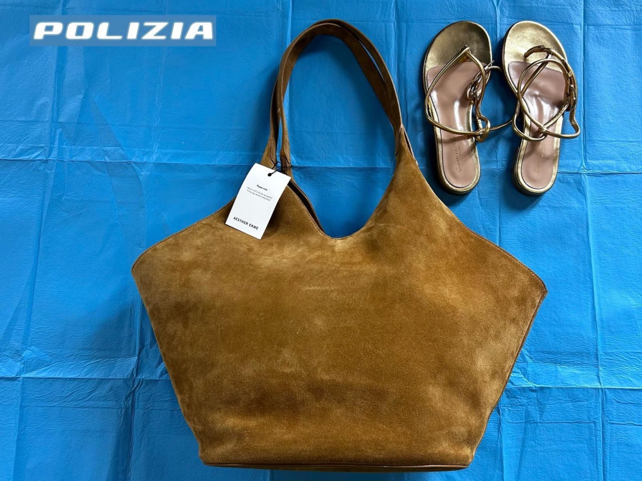 Identificato l’uomo che ha approfittato del furto da Tiziana Fausti per rubare due accessori