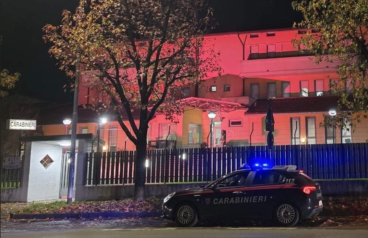 Ferisce gravemente un vicino di casa dopo una lite, arrestato a Treviglio un 54enne per tentato omicidio