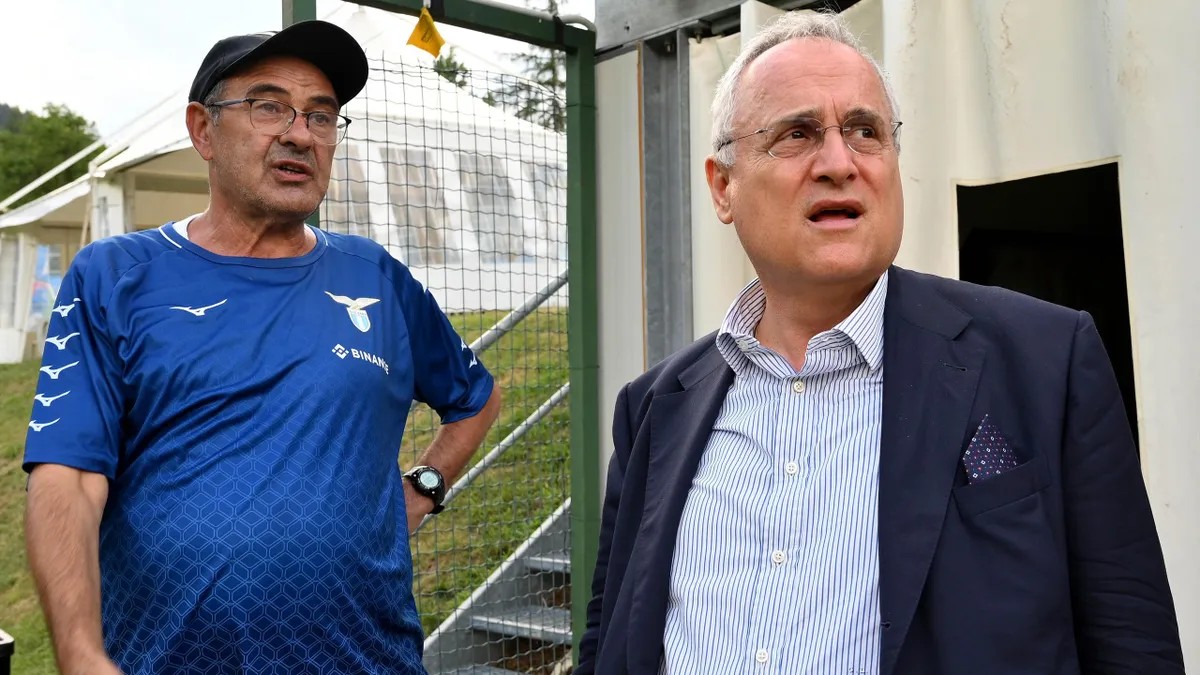 La settimana di Sarri, il primo (e unico?) ostacolo si chiama Lotito. Il futuro passa dalla rescissione