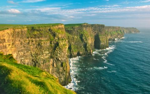 Dove ogni curva e ogni strada diventa storia (e mito): benvenuti in Irlanda