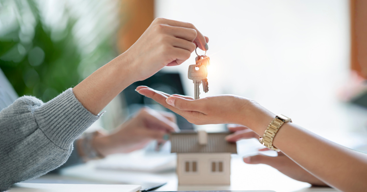 Mercato immobiliare bergamasco da record nel 2025, ma in città frenano le compravendite e salgono i prezzi