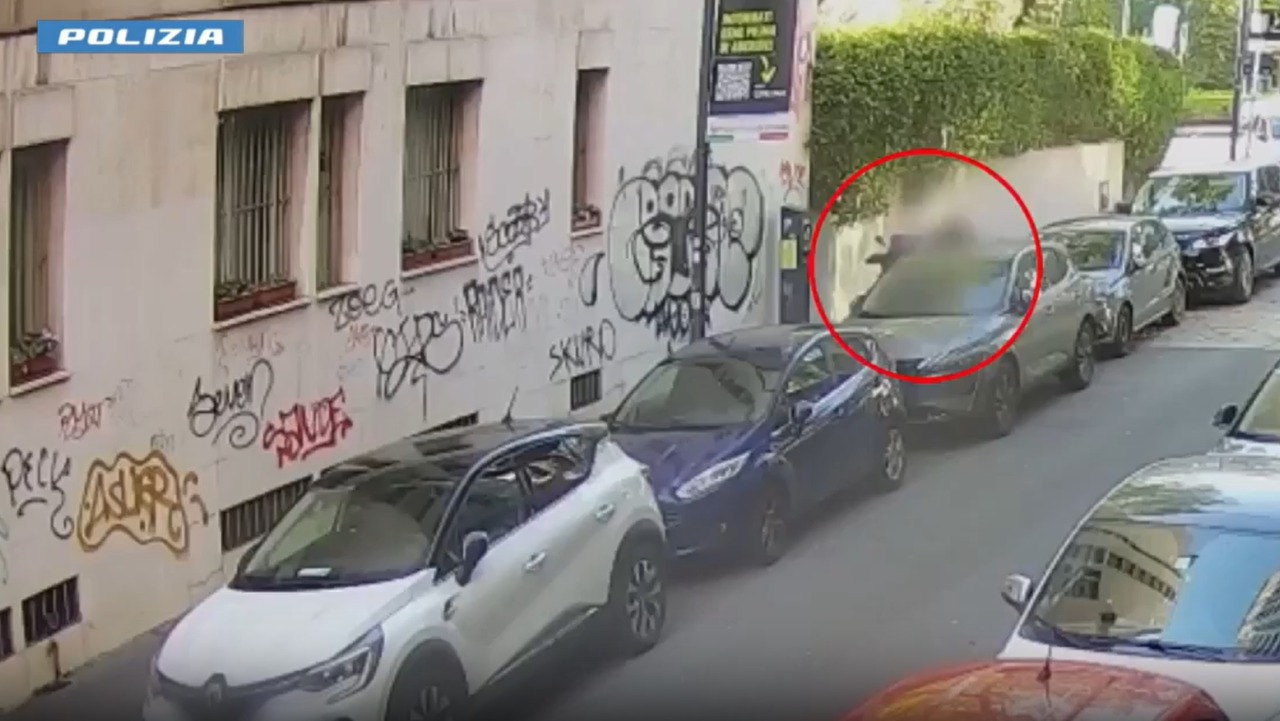 Da Milano a Ciserano, il viaggio nascosto delle moto rubate: arrestata una coppia