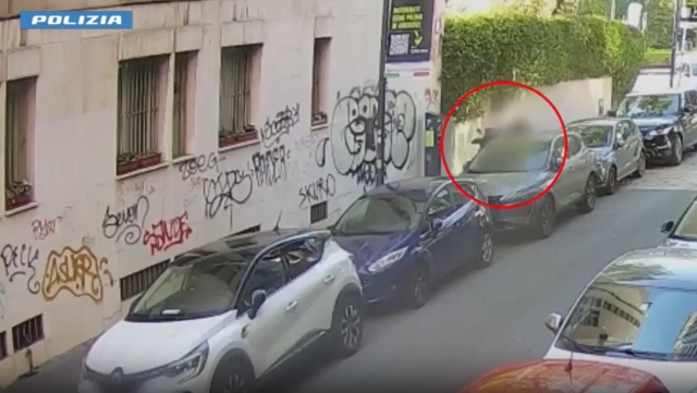 Da Milano a Ciserano, il viaggio nascosto delle moto rubate: arrestata una coppia