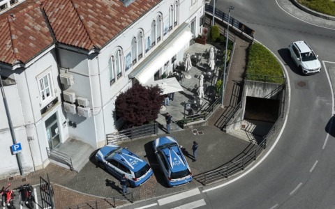 Verifiche nei locali in Val Seriana: deferita la proprietaria di una sala scommesse