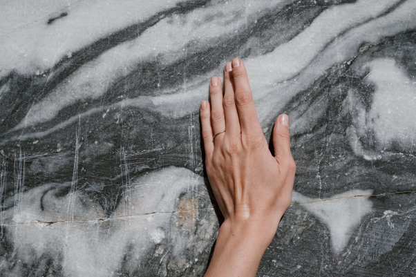 Gres porcellanato effetto marmo: eleganza senza compromessi