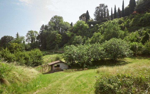 Per le Sere d’Estate del Fai, i giardini di Palazzo Moroni ospitano “Poetica”: teatro, musica e perfomance