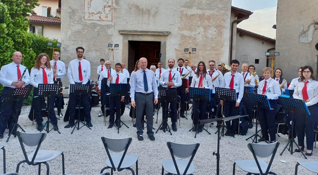 Trent’anni della Banda musicale di Lallio, la comunità onora la sua colonna sonora